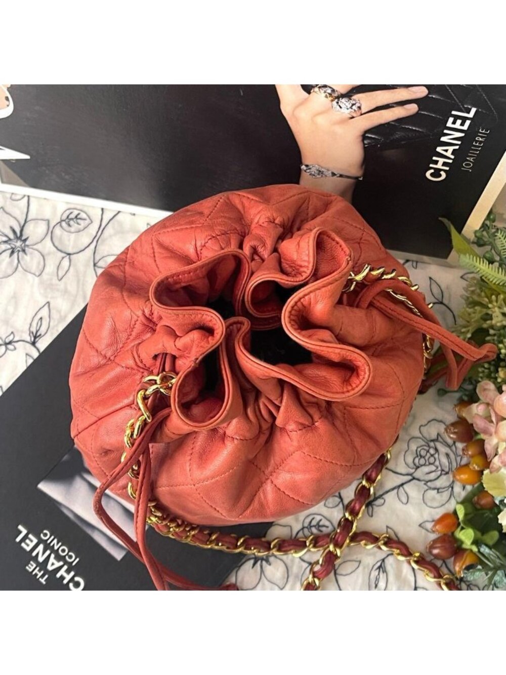 Chanel Drawstring Quilted Chain Shoulder Bag - Picture 8 of 11